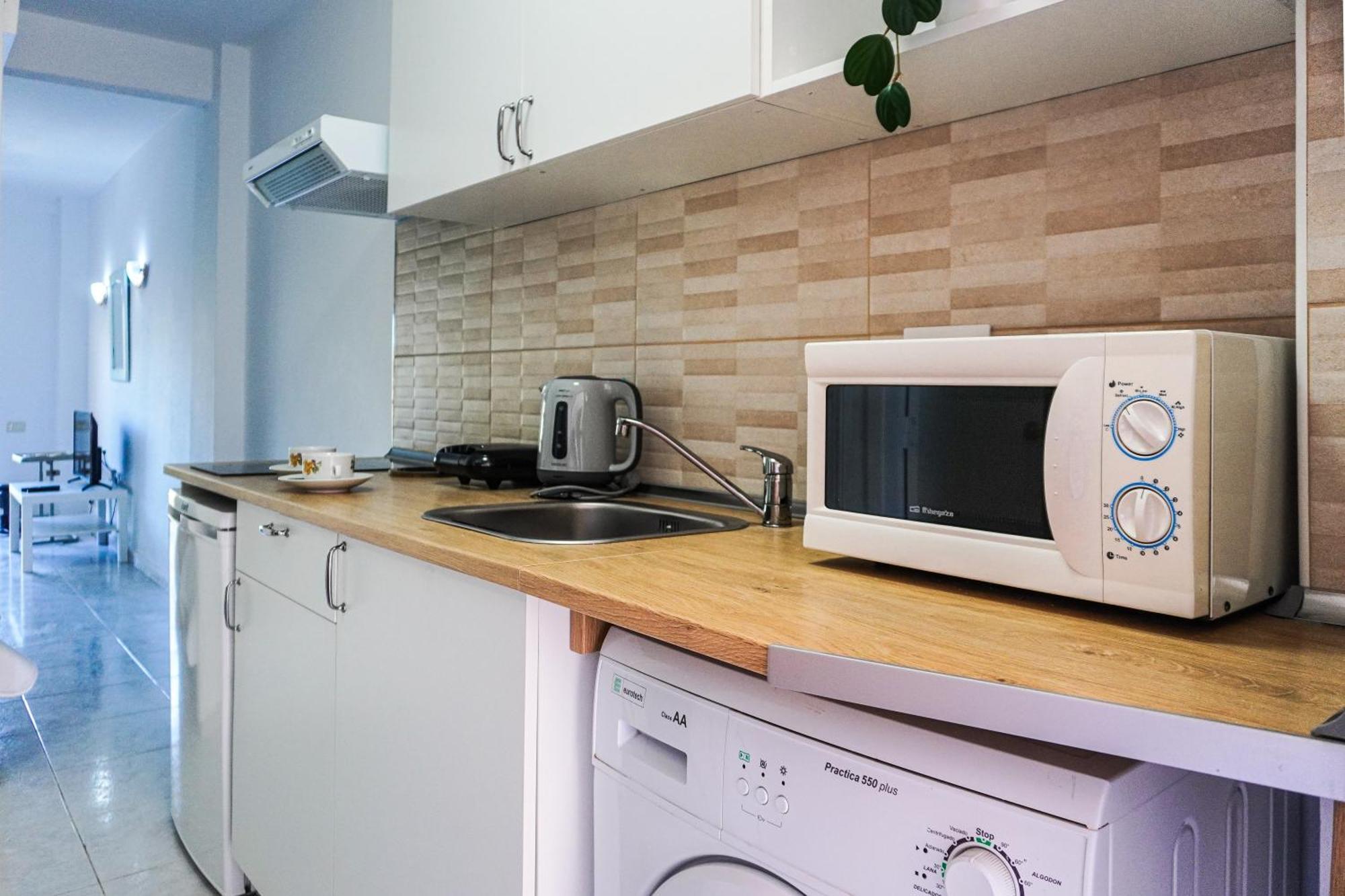 Modern Studio Close To The Beach With Pool 拉克鲁斯 外观 照片
